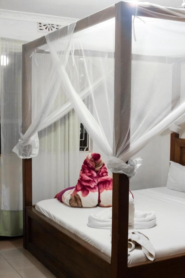 The Secret Garden Hotel Moshi Esterno foto