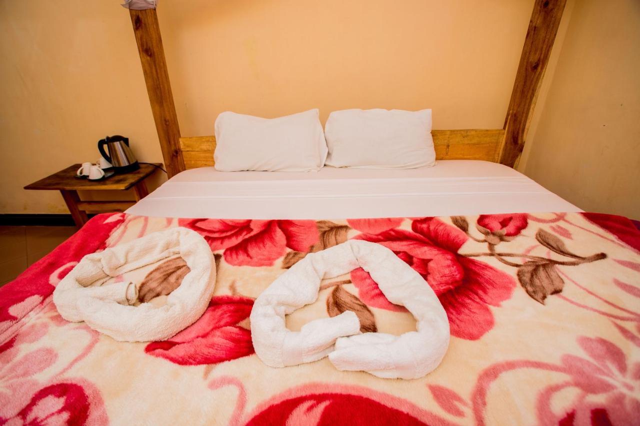 The Secret Garden Hotel Moshi Esterno foto