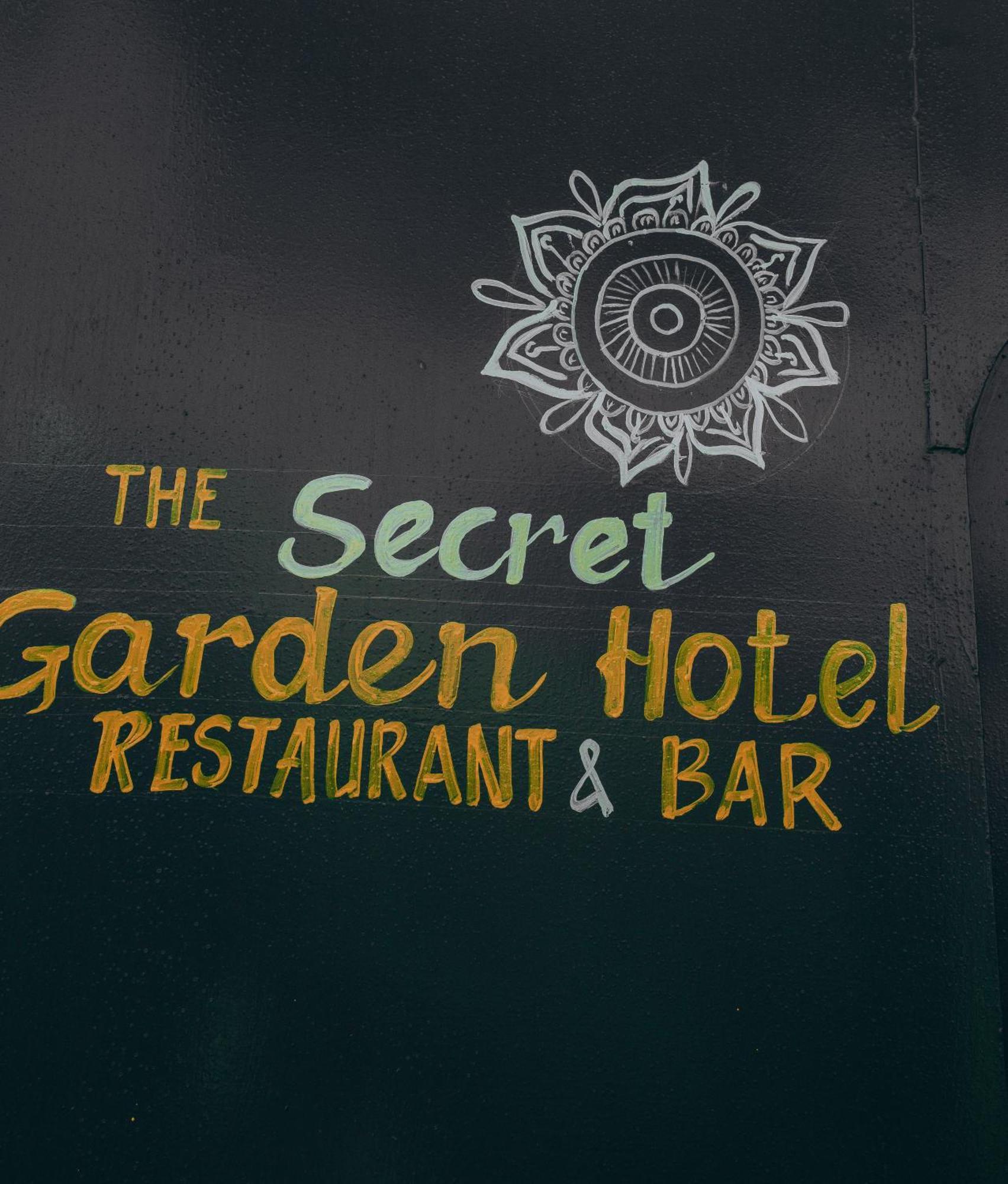 The Secret Garden Hotel Moshi Esterno foto